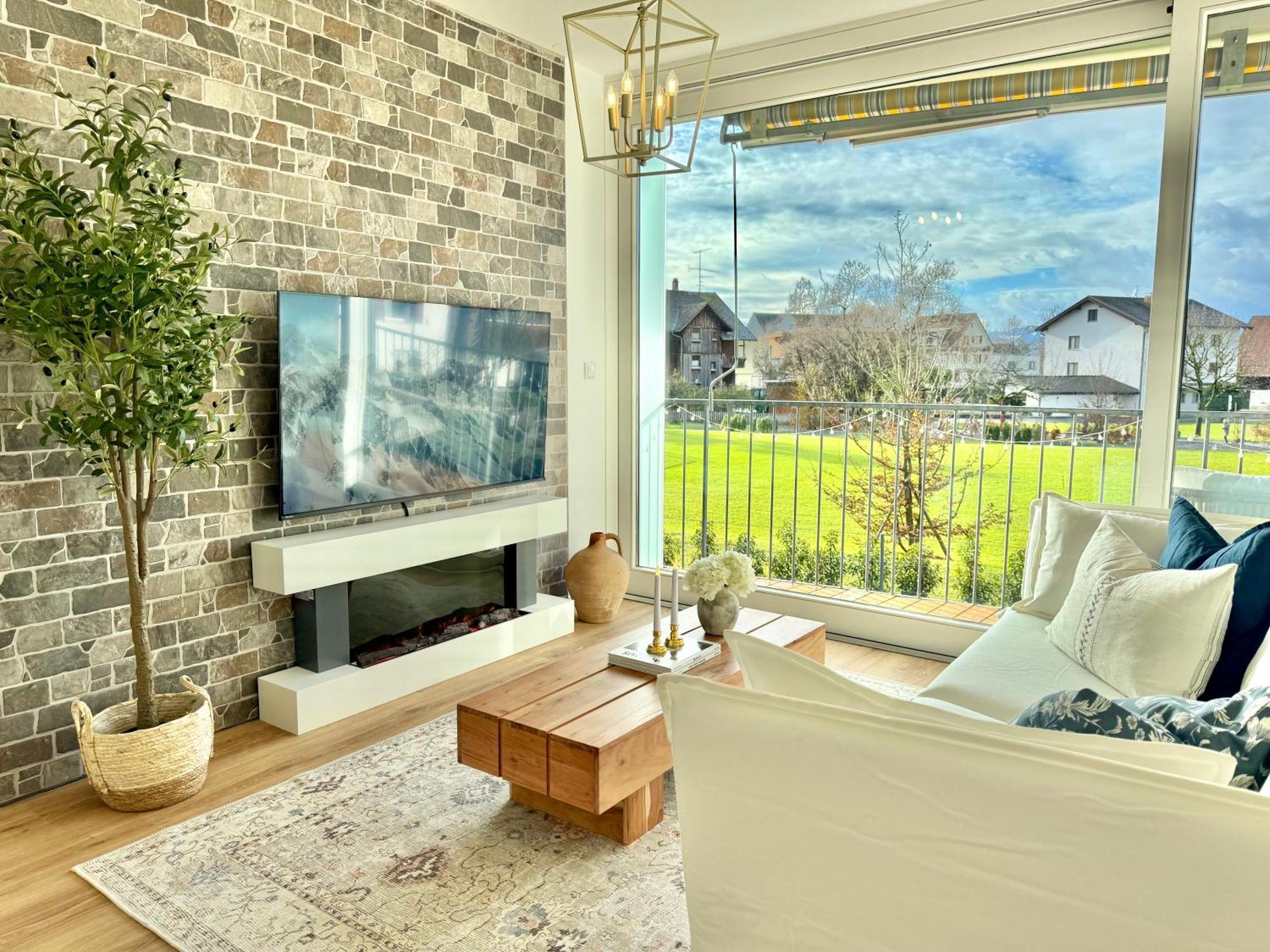 Flair Apartments Vorarlberg - Stilvolles Wohnen Nahe Bodensee & Alpen - Kueche, Balkon & Gratis Parkplatz Bregenz Bagian luar foto