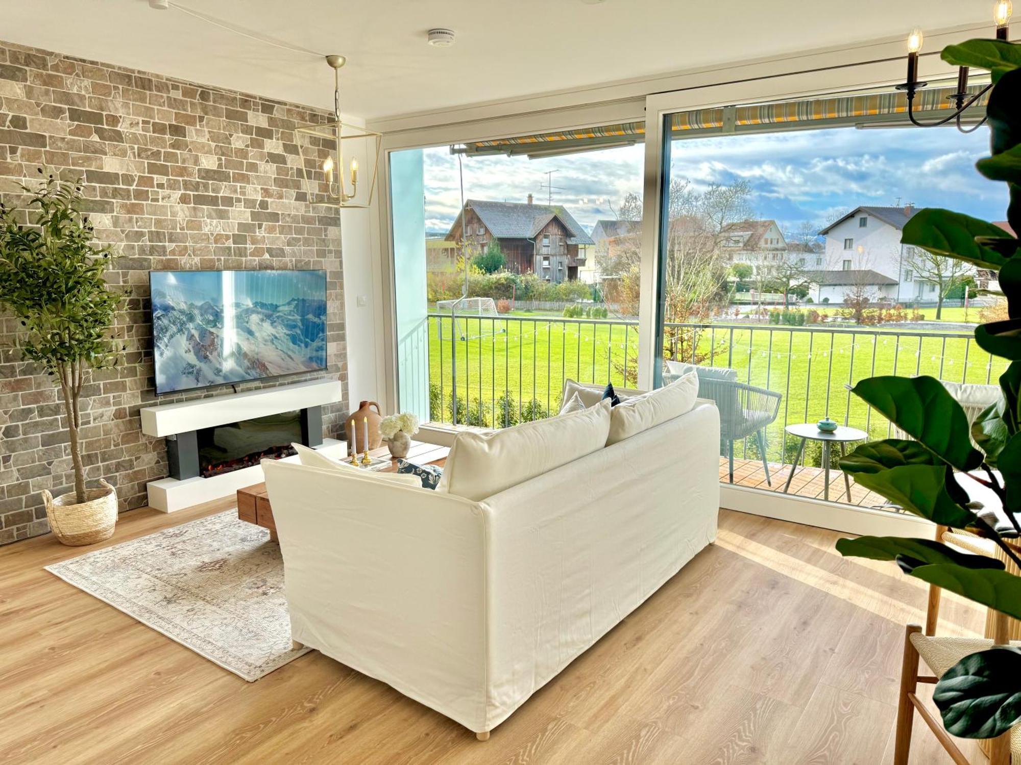 Flair Apartments Vorarlberg - Stilvolles Wohnen Nahe Bodensee & Alpen - Kueche, Balkon & Gratis Parkplatz Bregenz Bagian luar foto